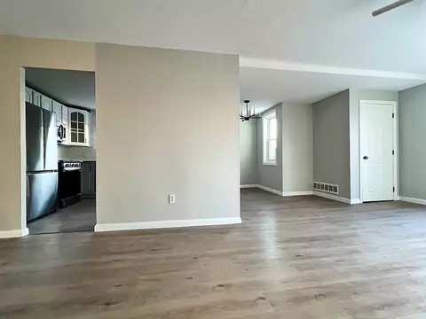 346 Durfee St #3, Fall River, MA 02720 photo 5