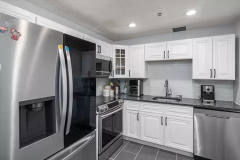 232 Canton St #203, Randolph, MA 02368