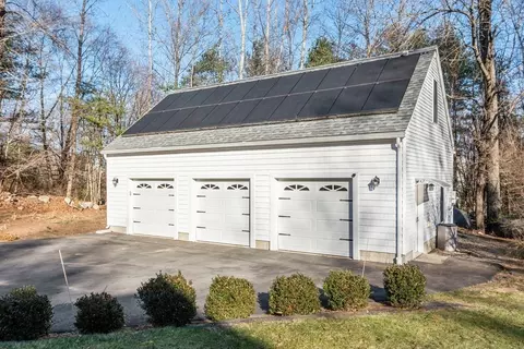 202 High St, Acton, MA 01720 photo 2