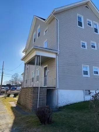 606 Prospect St, Fall River, MA 02720 photo 4