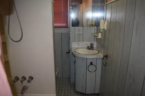 606 Prospect St, Fall River, MA 02720 photo 16