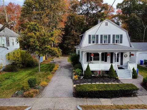 12 Claflin St, Attleboro, MA 02703
