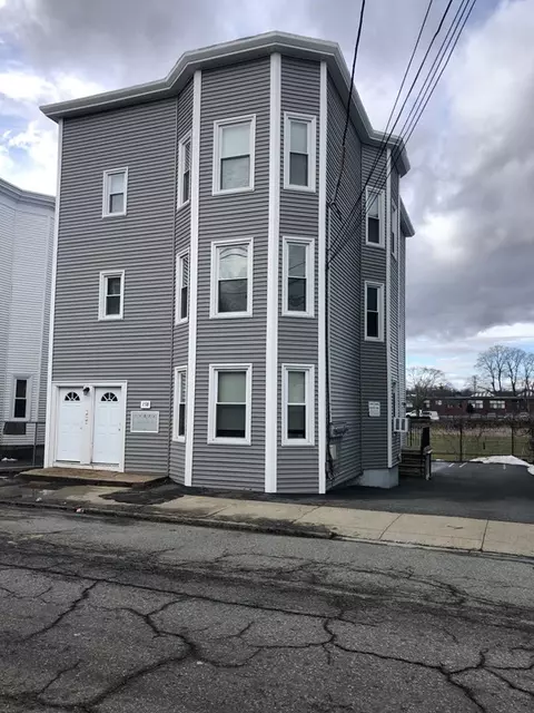 158 Park St #1, Beverly, MA 01915