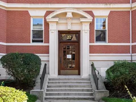 22 Garrison Rd # -A, Brookline, MA 02445
