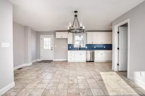 81 Eleventh St, Wareham, MA 02558 photo 6