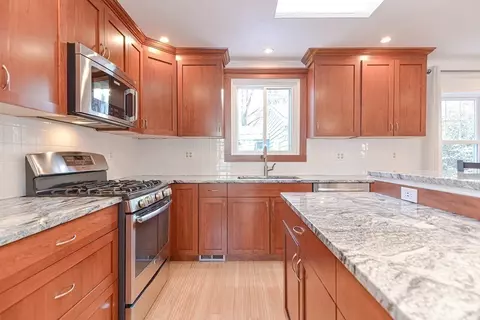 5 Allen Ln, Dedham, MA 02026 photo 7