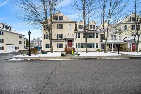23 Maple St #B, Canton, MA 02021 photo 2