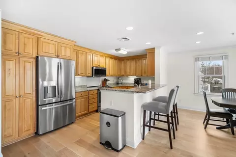 23 Maple St #B, Canton, MA 02021 photo 3