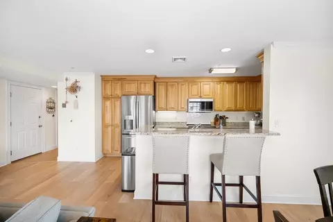 23 Maple St #B, Canton, MA 02021 photo 8