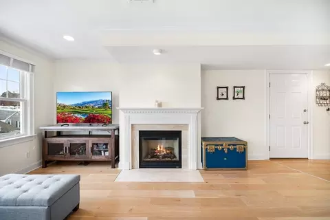 23 Maple St #B, Canton, MA 02021 photo 13
