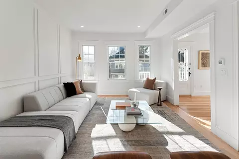 31 Copley St #B, Cambridge, MA 02138