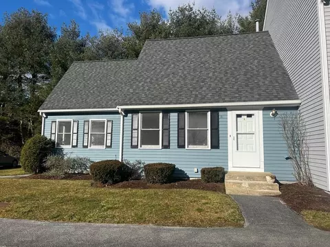 6 Spruce Tree Ln #31, Norton, MA 02766