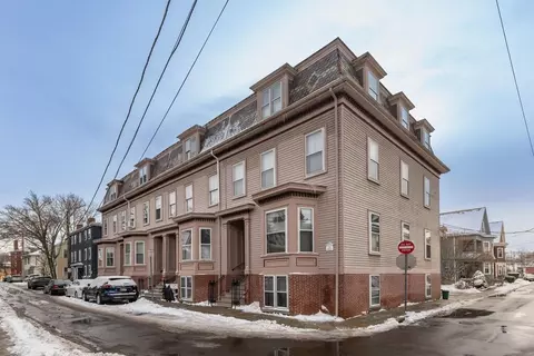 13 N Pine St #7, Salem, MA 01970