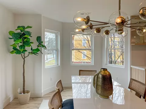 Dining - 136 Salem St # -2, Reading, MA 01867 photo 2 of 2