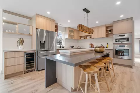 Kitchen - 136 Salem St # -2, Reading, MA 01867 photo 2 of 4