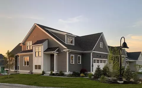 70 Weston Ln #70, Hopkinton, MA 01748