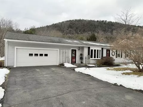 17 Maple Ave, Erving, MA 01344 photo 2