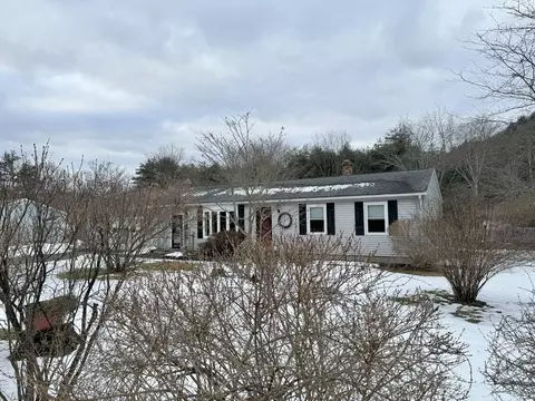 17 Maple Ave, Erving, MA 01344 photo 3