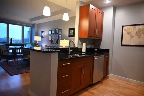 100 Station Lndg #406, Medford, MA 02155