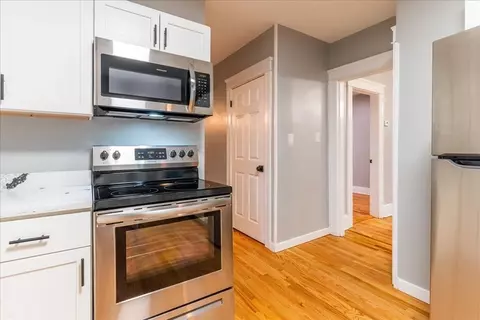88 Eureka St, Worcester, MA 01603 photo 4