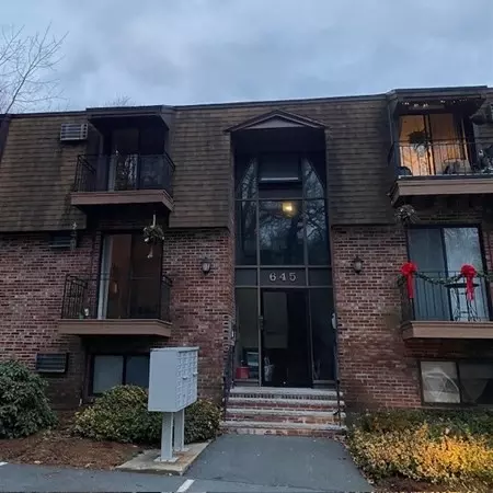 645 W Lowell Ave #3, Haverhill, MA 01832