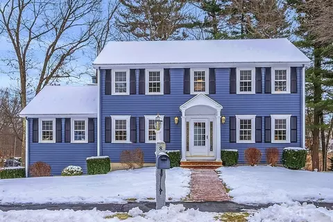 8 Arthur G Pernokas Dr, Woburn, MA 01801