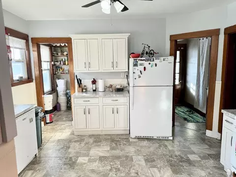 98 Shute, Everett, MA 02149 photo 4