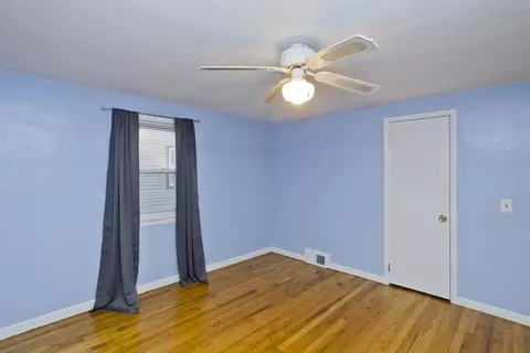33 Campechi St, Springfield, MA 01104 photo 30