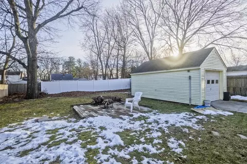 33 Campechi St, Springfield, MA 01104 photo 34
