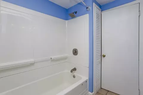 33 Campechi St, Springfield, MA 01104 photo 18