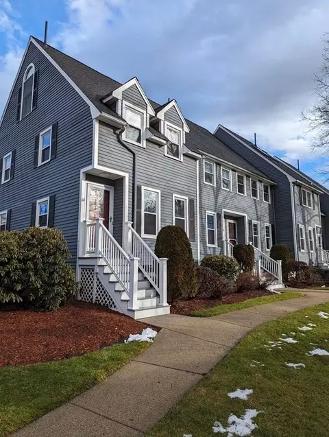 58 S Main St #2, Natick, MA 01760