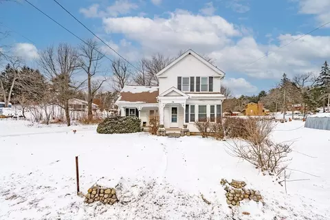 34 Ware St, Palmer, MA 01069