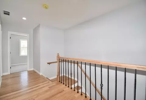 82 Crystal Brook Dr, Springfield, MA 01118 photo 20