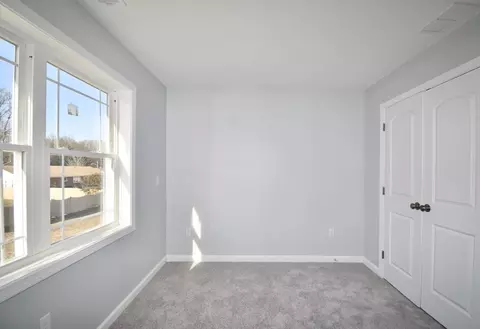 82 Crystal Brook Dr, Springfield, MA 01118 photo 30