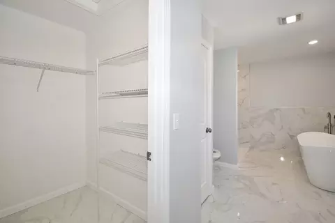 82 Crystal Brook Dr, Springfield, MA 01118 photo 34