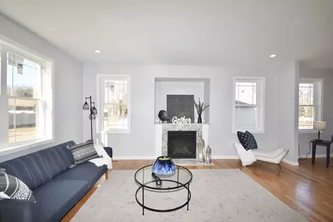 82 Crystal Brook Dr, Springfield, MA 01118 photo 7