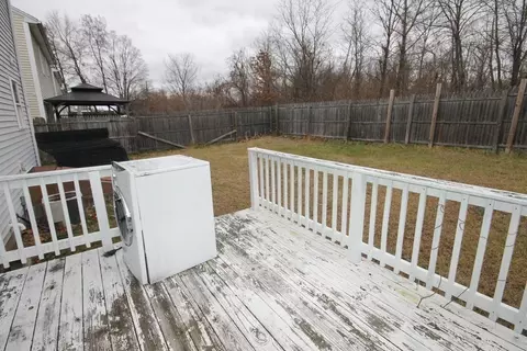39 Martha St, Springfield, MA 01151 photo 18