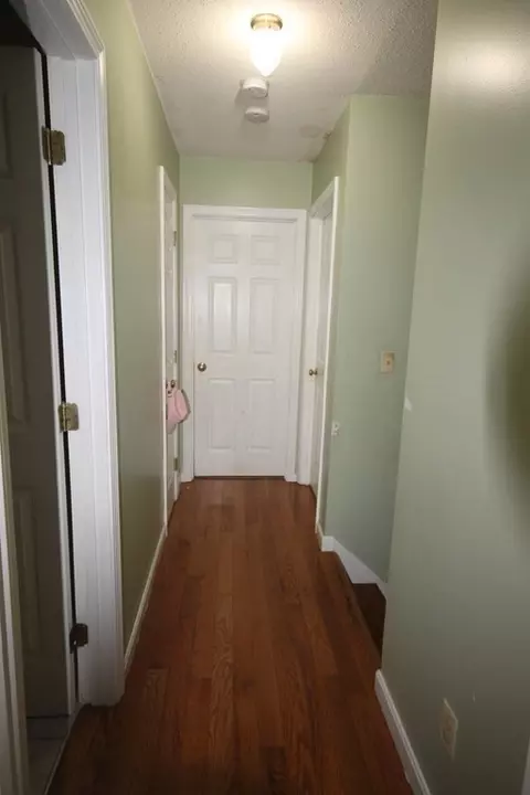 39 Martha St, Springfield, MA 01151 photo 16