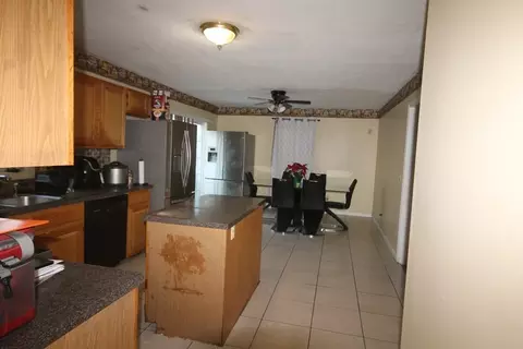 39 Martha St, Springfield, MA 01151 photo 6