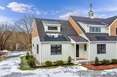 124 Main St #1, Westford, MA 01886