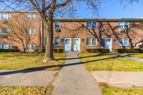 230 Rock St #230, Norwood, MA 02062