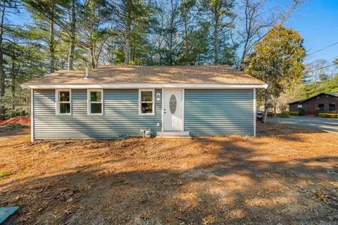 44 Algonquin St, Wareham, MA 02532 photo 3
