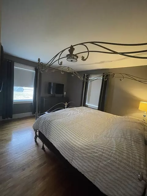 449 Freelove St, Fall River, MA 02720 photo 31