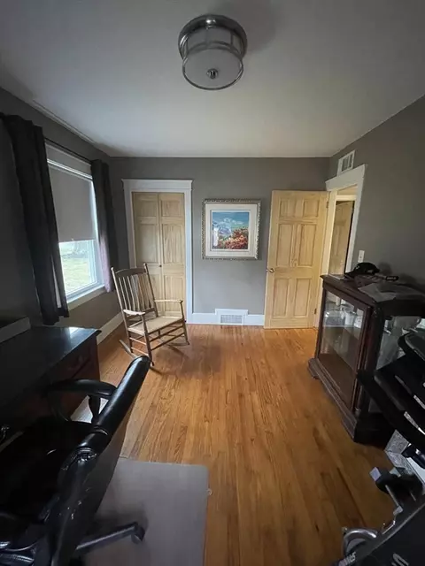 449 Freelove St, Fall River, MA 02720 photo 32
