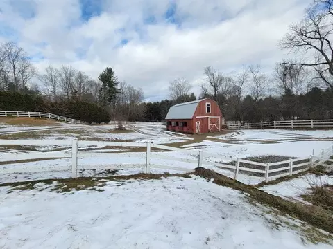 41 Moran Rd, Gilbertville, MA 01031 photo 8
