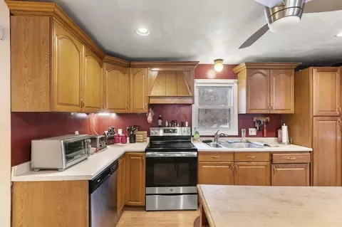 44 Gates Pond Rd, Berlin, MA 01503 photo 4