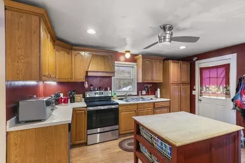 44 Gates Pond Rd, Berlin, MA 01503 photo 5