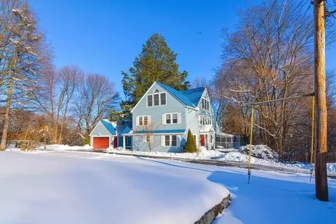 63 Osgood St, Fitchburg, MA 01420