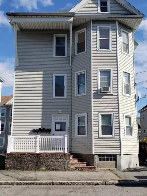 446 N Front St, New Bedford, MA 02746