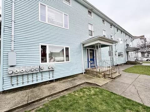 62 Morton St, Fall River, MA 02720 photo 2
